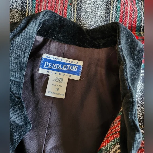 Vintage Pendleton Wool Holiday Plaid  Blazer - Picture 6 of 6